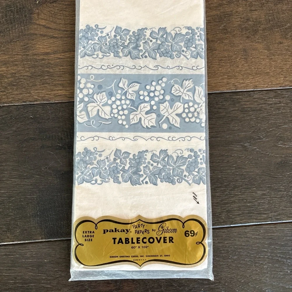 Vintage Pakay Gibson Party Papers tablecloth